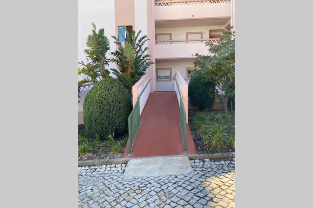 Lovely 2 Bedroom Apartment Including Pool, Stunning Ocean Views & Beach Closeby Luz Exterior foto