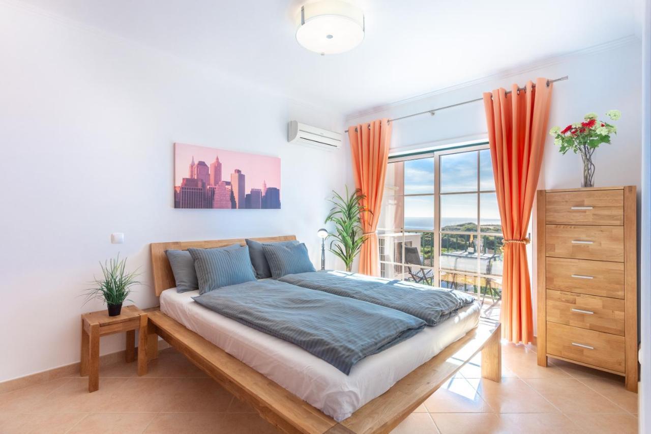 Lovely 2 Bedroom Apartment Including Pool, Stunning Ocean Views & Beach Closeby Luz Exterior foto